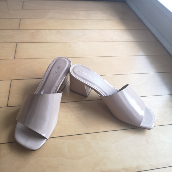 Le Chateau Patent Faux Leather Square Toe Sandal - Picture 4 of 5